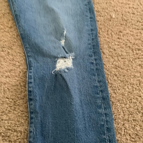 LEVI Wedgie Distressed Jean - Picture 5 of 10